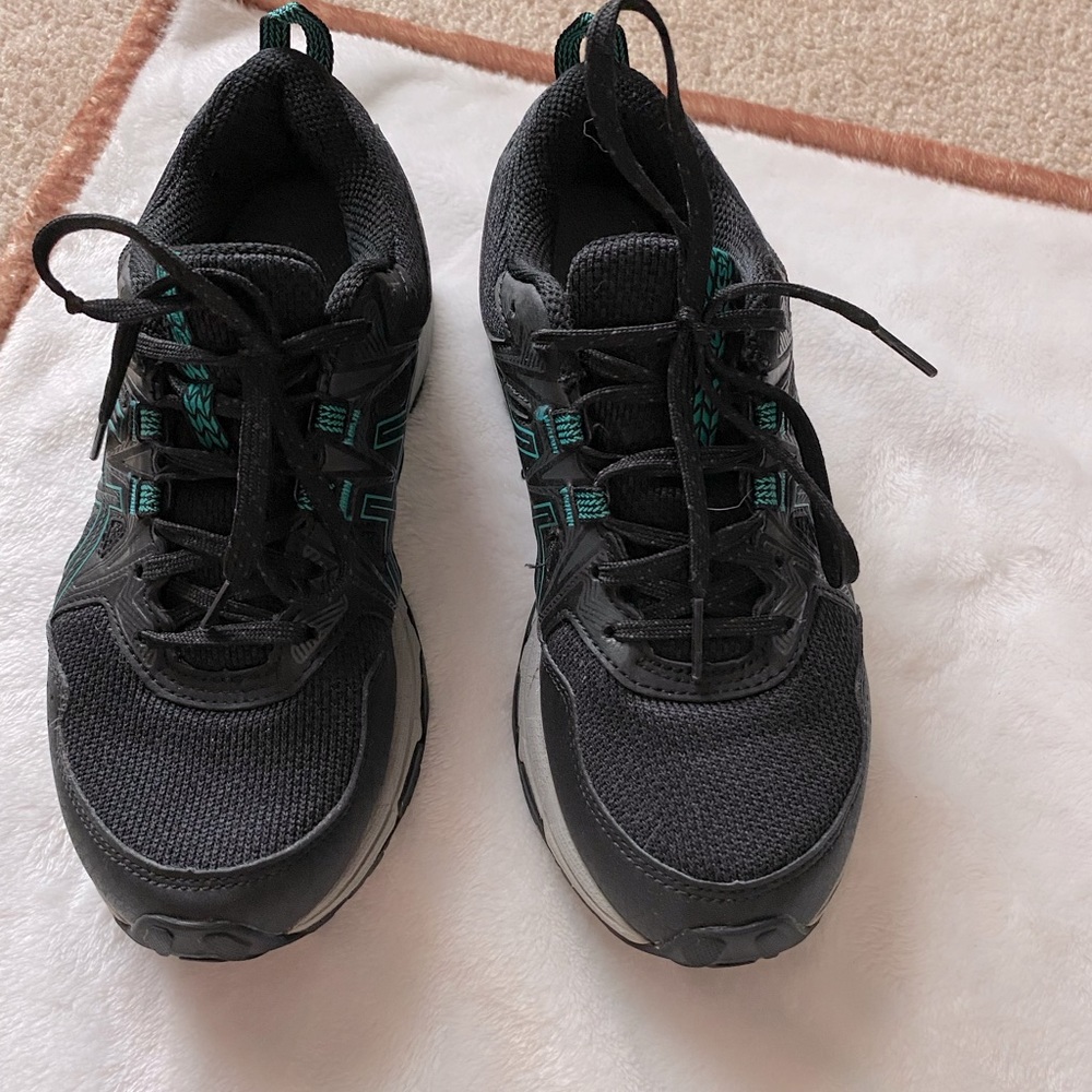 ASIC Gel sneakers. Black/teal. Size 6.5 adult.